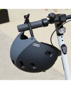 Casque Audi pour trottinette et vélo